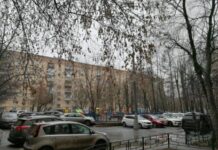 Phone scammers have reached a new level, forcing a Russian to sell an apartment